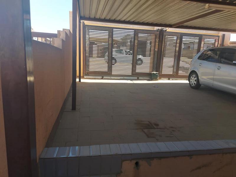 To Let 2 Bedroom Property for Rent in Clayville Gauteng