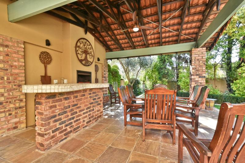 4 Bedroom Property for Sale in Northcliff Gauteng