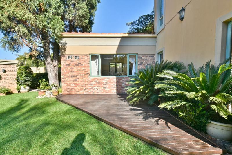 4 Bedroom Property for Sale in Northcliff Gauteng
