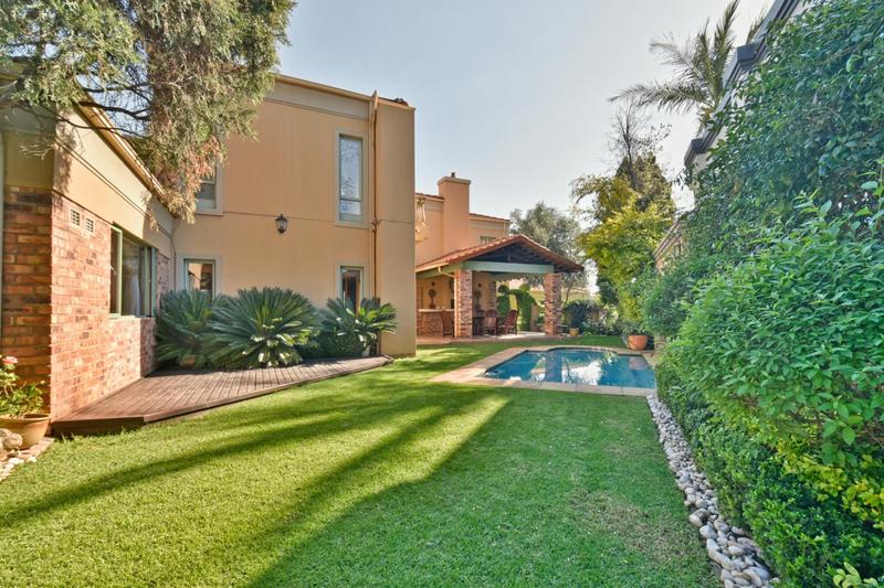 4 Bedroom Property for Sale in Northcliff Gauteng
