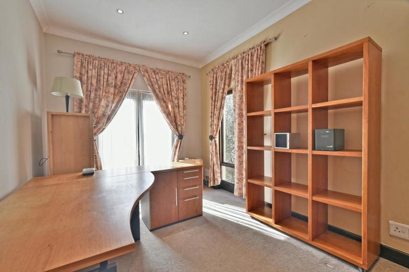 4 Bedroom Property for Sale in Northcliff Gauteng
