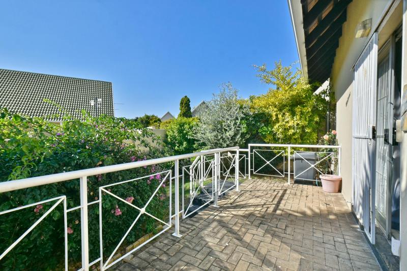 3 Bedroom Property for Sale in Sonneglans Gauteng