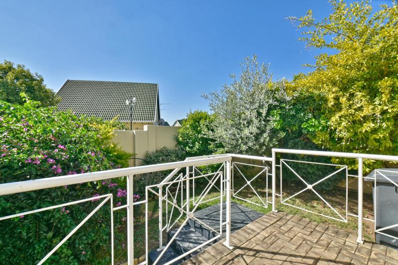 3 Bedroom Property for Sale in Sonneglans Gauteng
