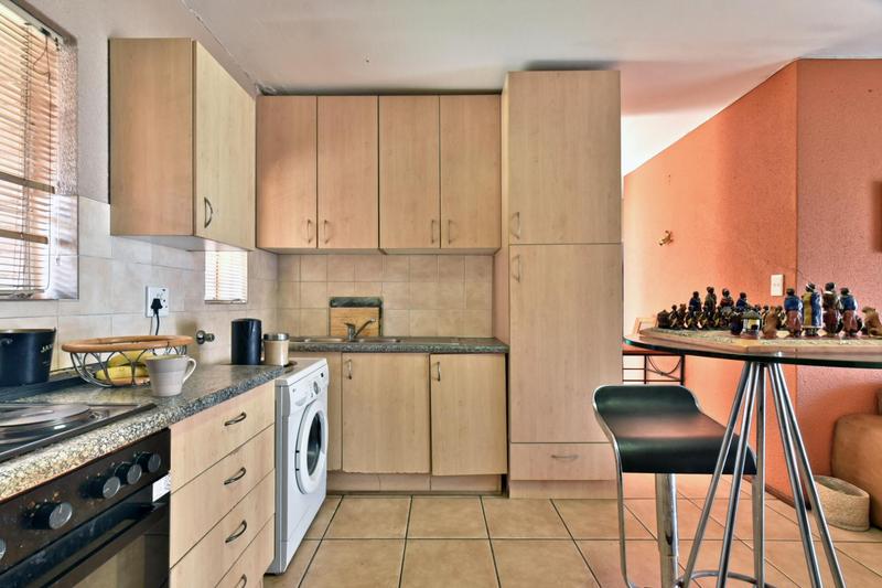 2 Bedroom Property for Sale in Wilgeheuwel Gauteng