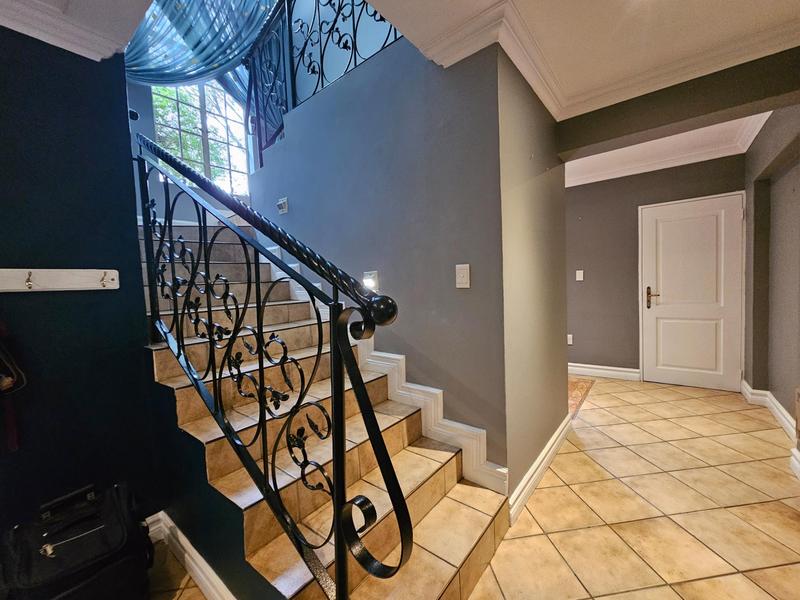 4 Bedroom Property for Sale in Zonnehoewe A H Gauteng