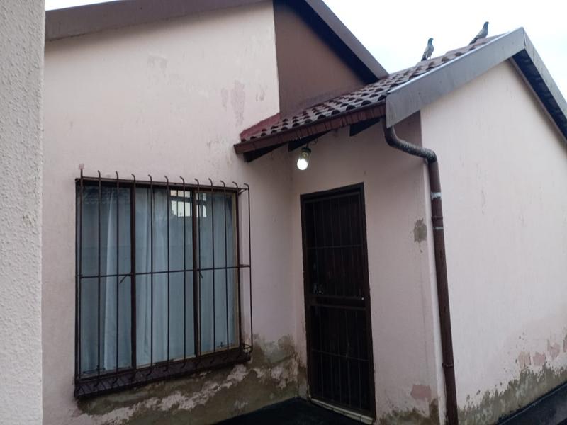 2 Bedroom Property for Sale in Ebony Park Gauteng