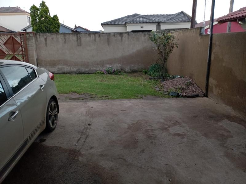 2 Bedroom Property for Sale in Ebony Park Gauteng