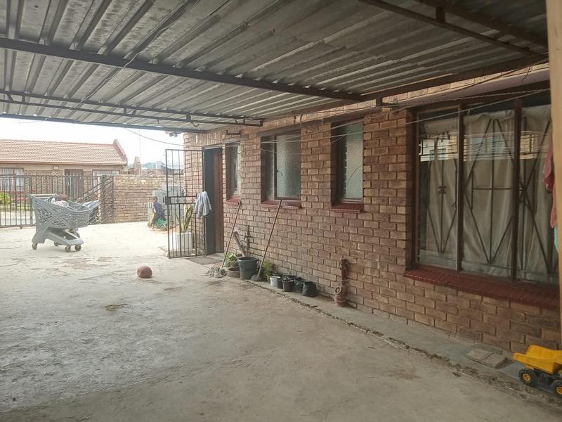 2 Bedroom Property for Sale in Ebony Park Gauteng