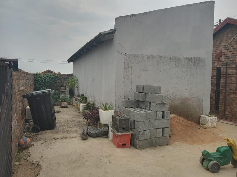 2 Bedroom Property for Sale in Ebony Park Gauteng