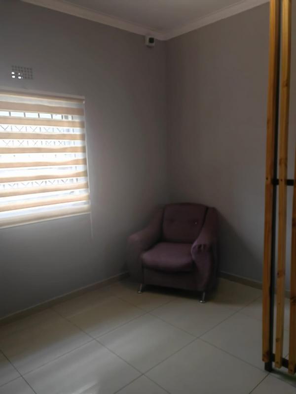 5 Bedroom Property for Sale in Riverside View Gauteng