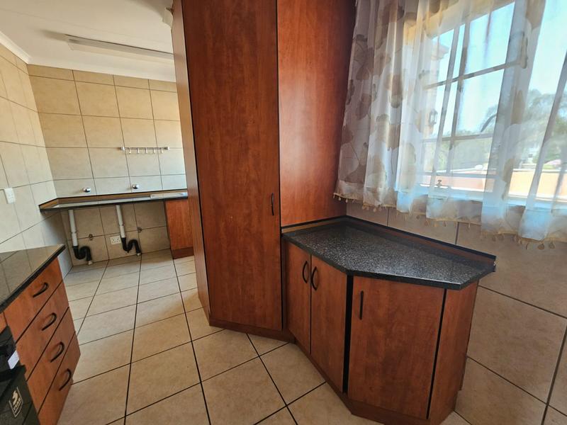 3 Bedroom Property for Sale in Glen Marais Gauteng