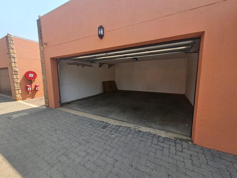 3 Bedroom Property for Sale in Glen Marais Gauteng