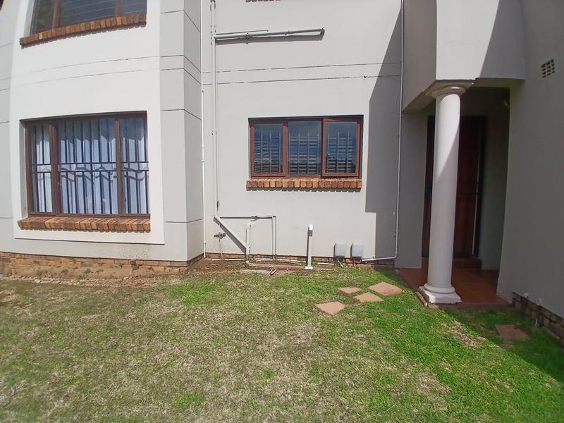 2 Bedroom Property for Sale in Winchester Hills Gauteng