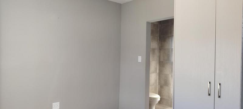 1 Bedroom Property for Sale in Groblerpark Gauteng