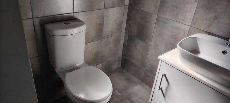 1 Bedroom Property for Sale in Groblerpark Gauteng