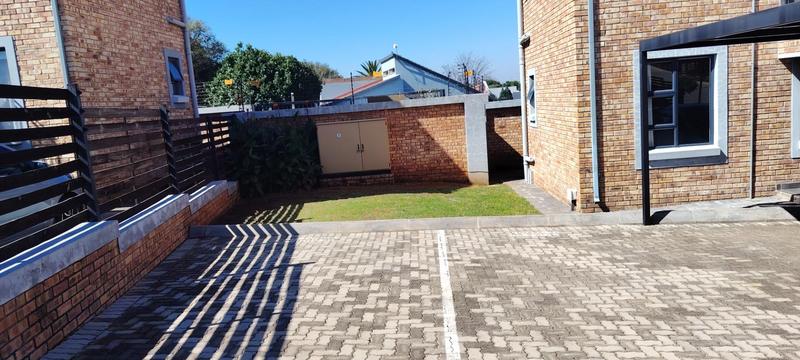 1 Bedroom Property for Sale in Groblerpark Gauteng