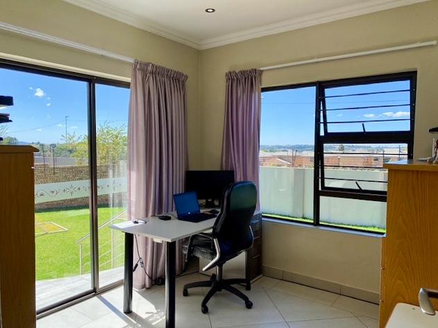 3 Bedroom Property for Sale in Ruimsig Gauteng