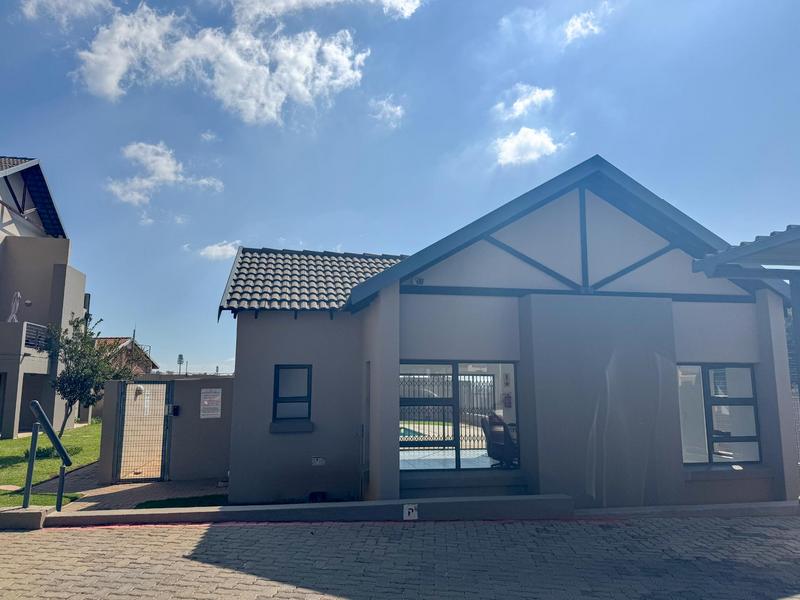 3 Bedroom Property for Sale in Ruimsig Gauteng