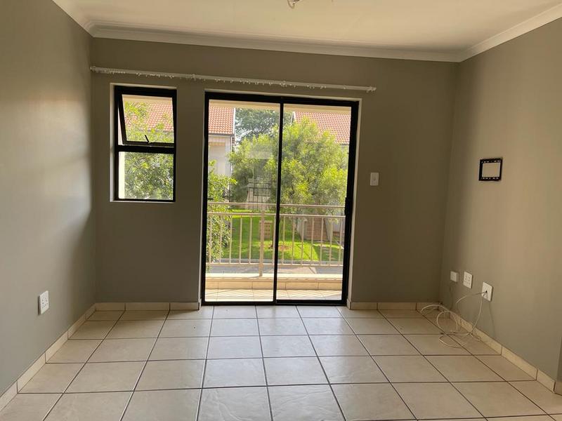 To Let 2 Bedroom Property for Rent in Lakefield Gauteng