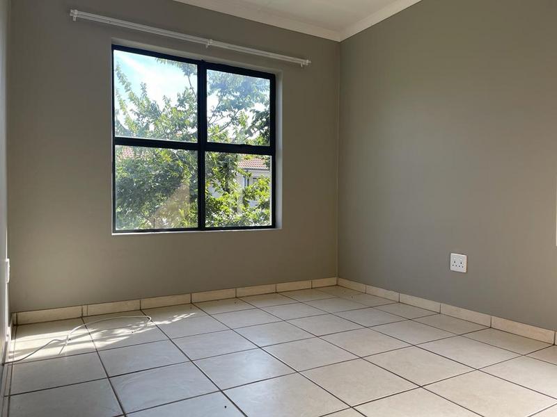 To Let 2 Bedroom Property for Rent in Lakefield Gauteng