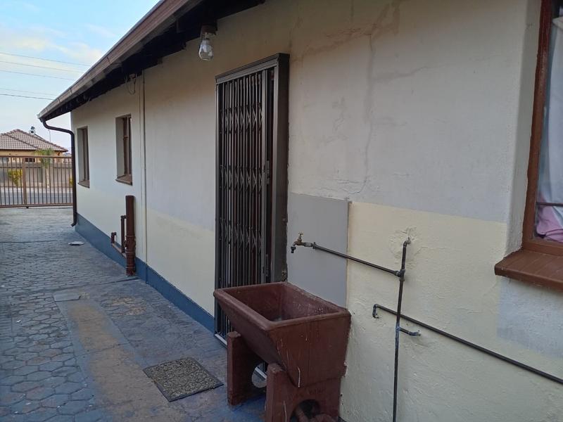 3 Bedroom Property for Sale in Soshanguve UU Gauteng