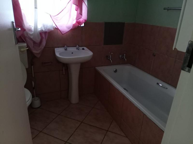 3 Bedroom Property for Sale in Soshanguve UU Gauteng