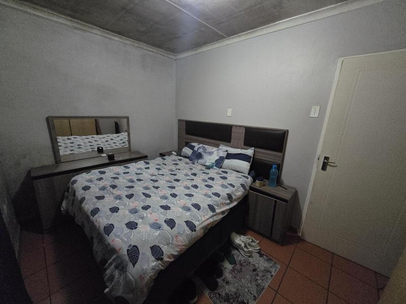 To Let 1 Bedroom Property for Rent in Haddon Gauteng