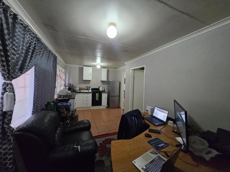 To Let 1 Bedroom Property for Rent in Haddon Gauteng
