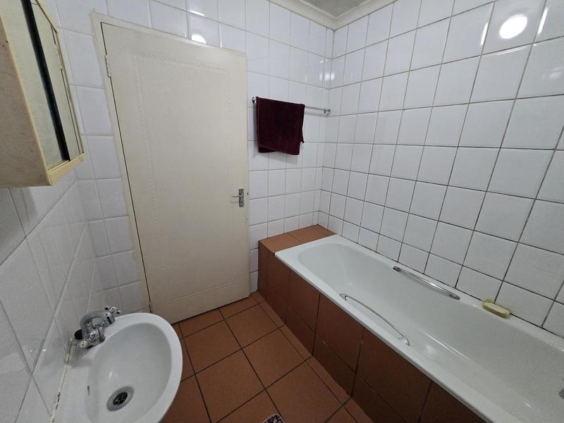 To Let 1 Bedroom Property for Rent in Haddon Gauteng