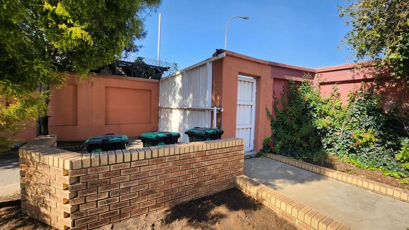 To Let 1 Bedroom Property for Rent in Haddon Gauteng