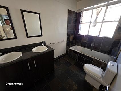 To Let 2 Bedroom Property for Rent in Norwood Gauteng