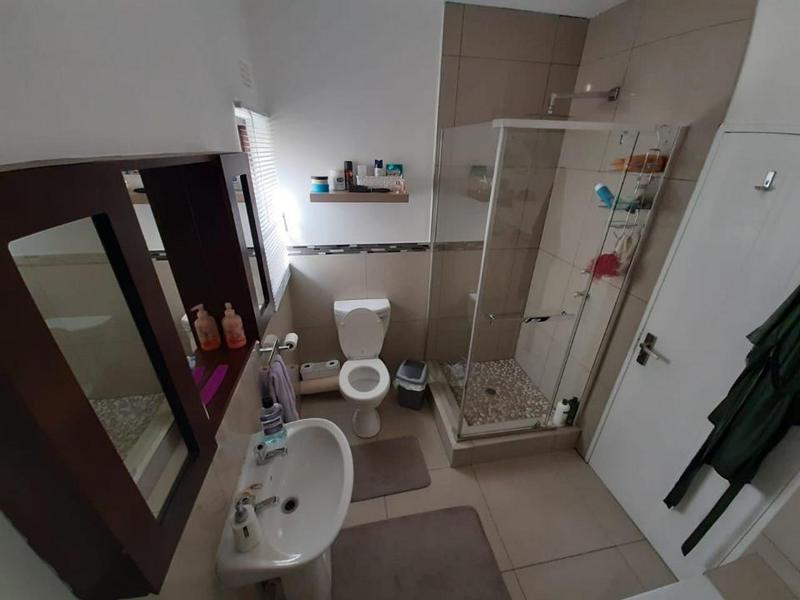 To Let 2 Bedroom Property for Rent in Strathavon Gauteng