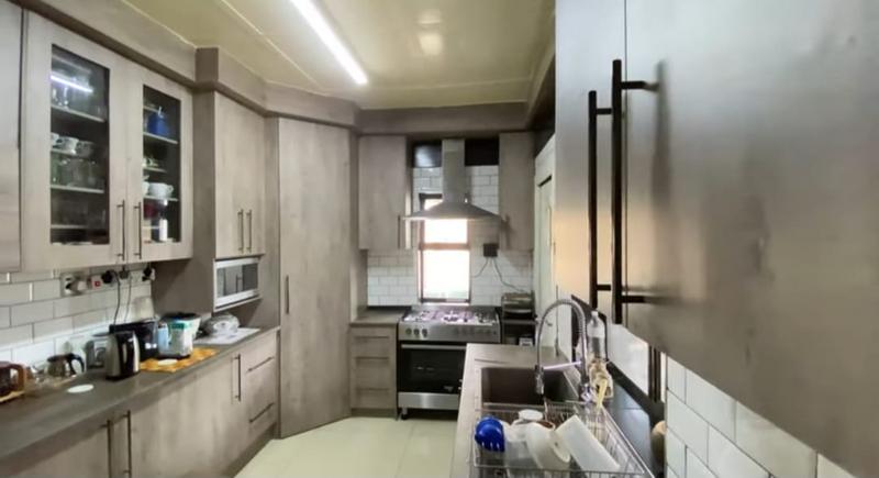 4 Bedroom Property for Sale in Crosby Gauteng