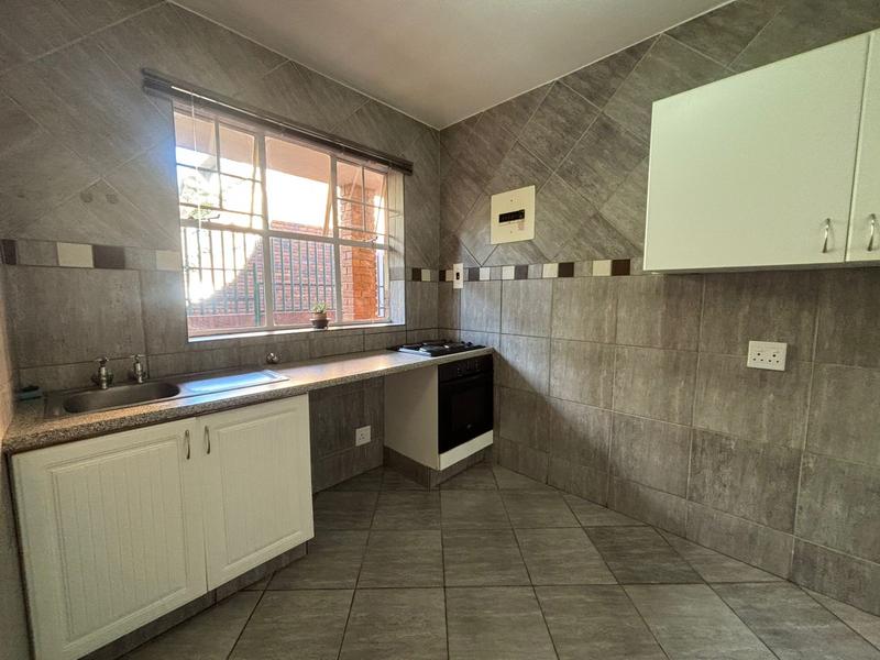 2 Bedroom Property for Sale in Florida Gauteng
