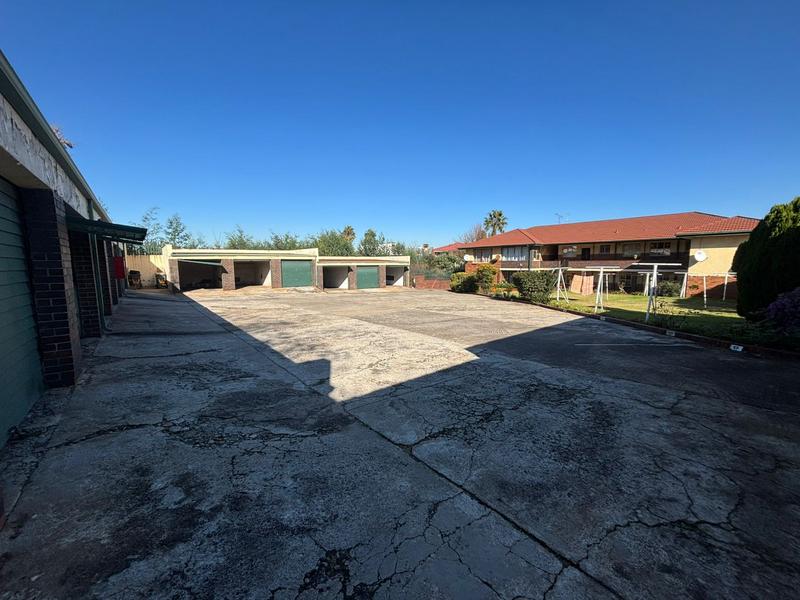 2 Bedroom Property for Sale in Florida Gauteng