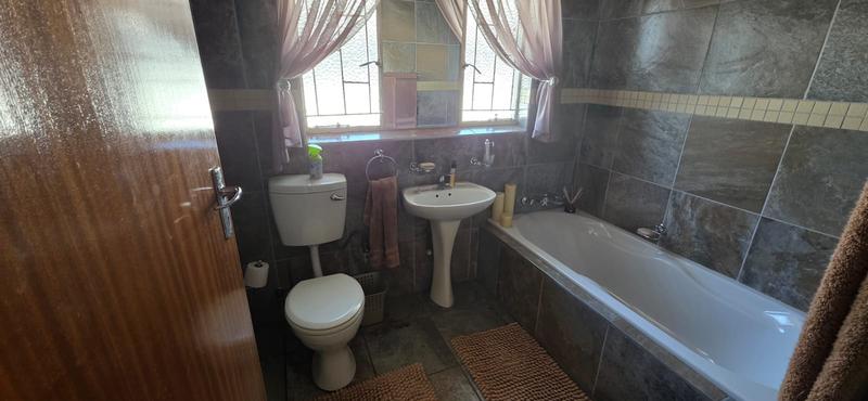 3 Bedroom Property for Sale in Arcon Park Gauteng