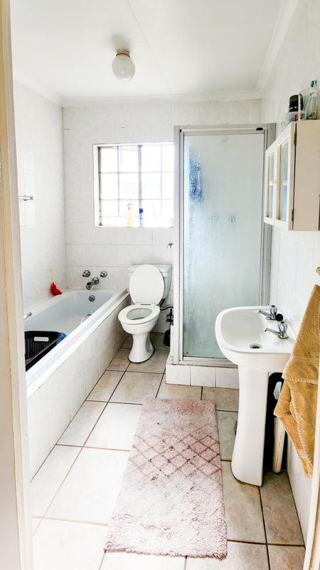 To Let 2 Bedroom Property for Rent in Kyalami Ah Gauteng