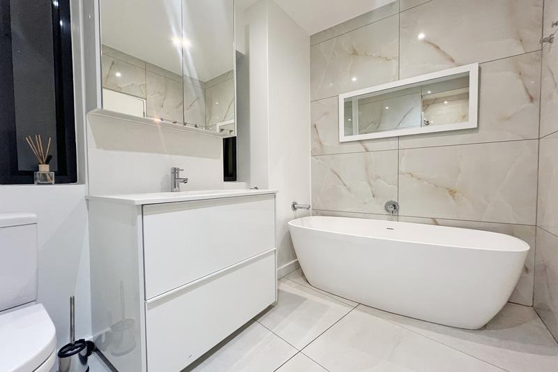 To Let 3 Bedroom Property for Rent in Morningside Gauteng