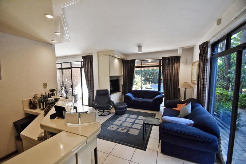 4 Bedroom Property for Sale in Senderwood Gauteng