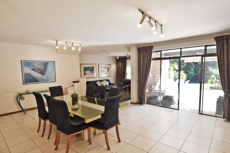 4 Bedroom Property for Sale in Senderwood Gauteng