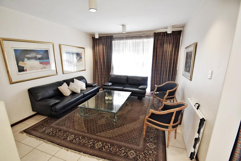4 Bedroom Property for Sale in Senderwood Gauteng