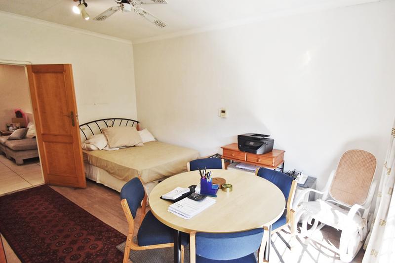4 Bedroom Property for Sale in Senderwood Gauteng
