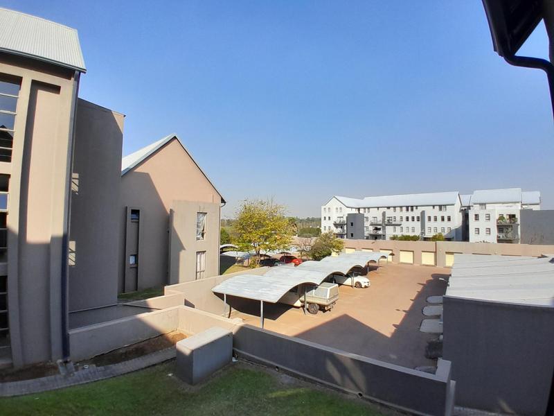 1 Bedroom Property for Sale in Eldo Lakes Estate Gauteng