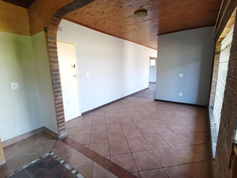 To Let 3 Bedroom Property for Rent in Nimrodpark Gauteng