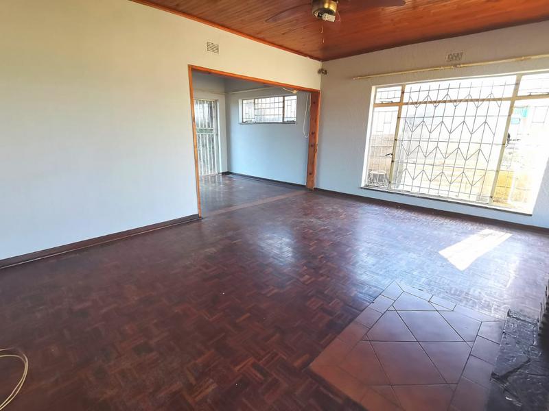 To Let 3 Bedroom Property for Rent in Nimrodpark Gauteng