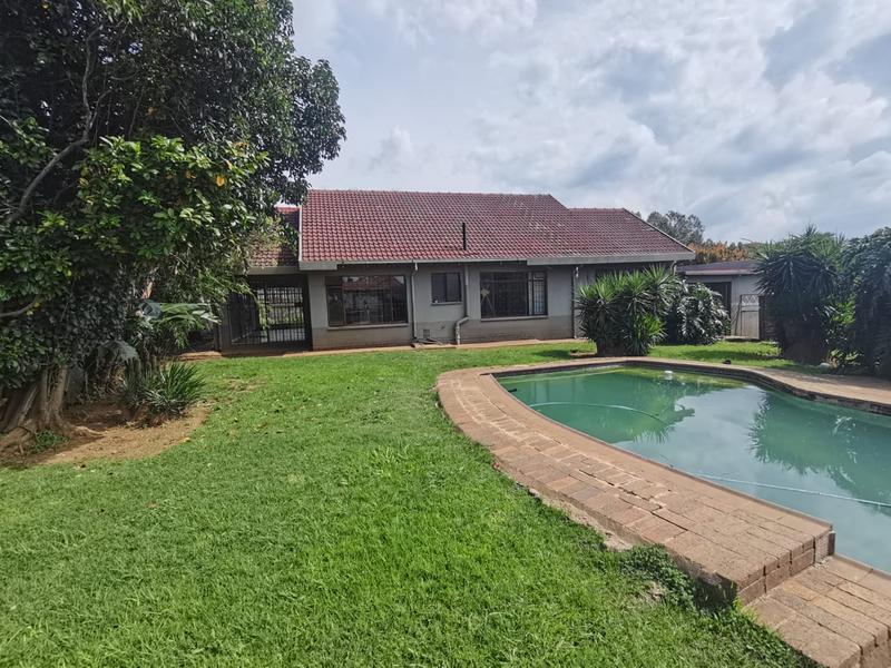 To Let 3 Bedroom Property for Rent in Nimrodpark Gauteng
