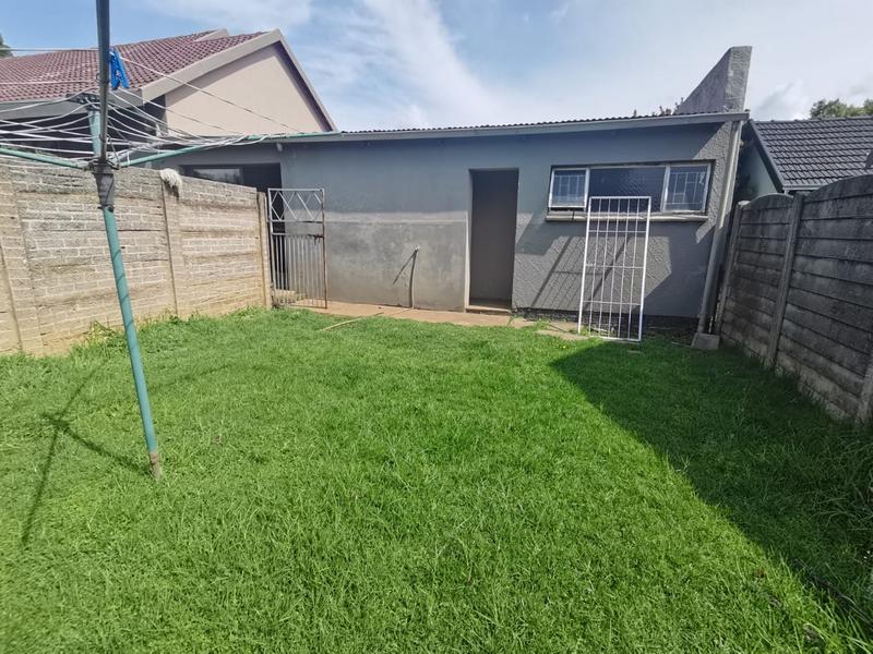 To Let 3 Bedroom Property for Rent in Nimrodpark Gauteng