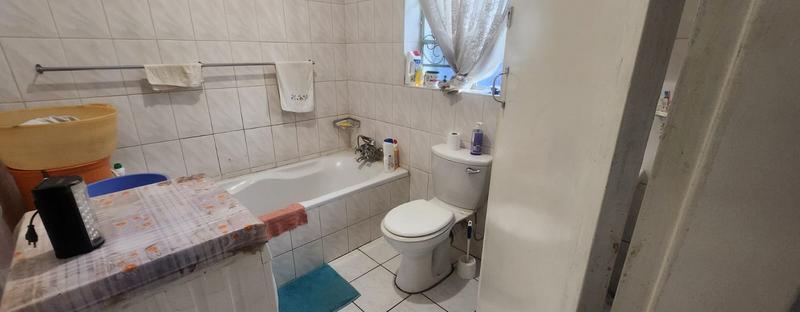 3 Bedroom Property for Sale in Cyrildene Gauteng