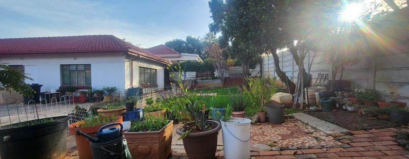 3 Bedroom Property for Sale in Cyrildene Gauteng
