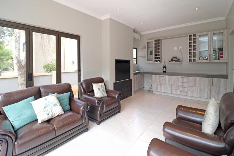 5 Bedroom Property for Sale in Midstream Estate Gauteng